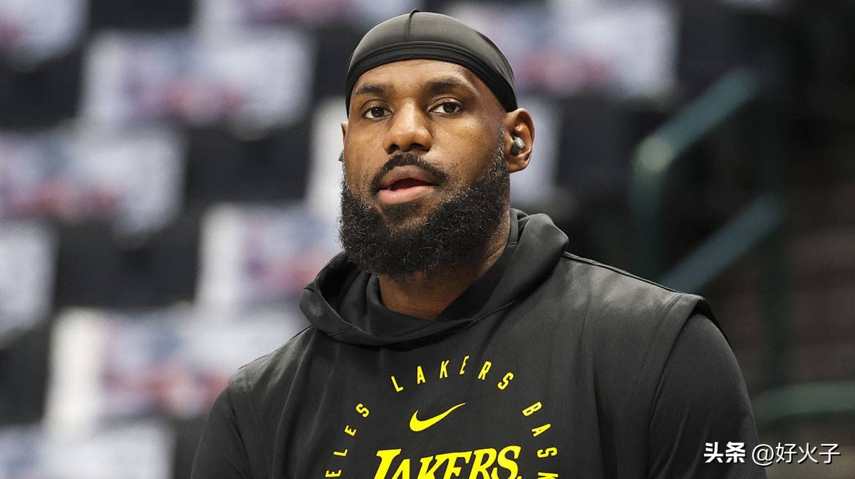 NBA交易传闻：比尔·西蒙斯提议用勒布朗·詹姆斯交换科怀·伦纳德的简单介绍